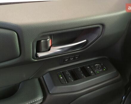 Тойота Ленд Крузер Прадо, объемом двигателя 2.8 л и пробегом 0 тыс. км за 68702 $, фото 24 на Automoto.ua