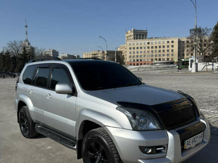 Тойота Ленд Крузер Прадо 2007 в Харькове на Automoto.ua Тойота Ленд Крузер Прадо, объемом двигателя 2.7 л и пробегом 402 тыс. км за 15500 $, фото 1 на Automoto.ua