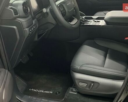 Тойота Ленд Крузер Прадо 2025 года купить новое авто Тойота Ленд Крузер Прадо 2025 года от официального дилера Тойота на Столичному Тойота фото