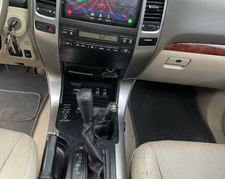 Сірий Тойота Ленд Крузер Прадо, об'ємом двигуна 4 л та пробігом 455 тис. км за 12950 $, фото 12 на Automoto.ua