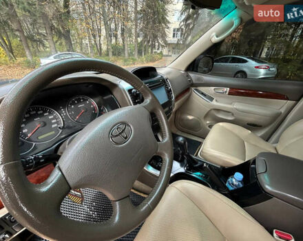 Сірий Тойота Ленд Крузер Прадо, об'ємом двигуна 3.96 л та пробігом 260 тис. км за 11500 $, фото 10 на Automoto.ua
