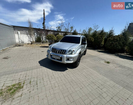 Серый Тойота Ленд Крузер Прадо, объемом двигателя 2.7 л и пробегом 195 тыс. км за 12800 $, фото 5 на Automoto.ua