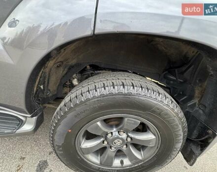 Серый Тойота Ленд Крузер Прадо, объемом двигателя 2.98 л и пробегом 346 тыс. км за 13999 $, фото 11 на Automoto.ua