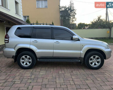 Серый Тойота Ленд Крузер Прадо, объемом двигателя 2.7 л и пробегом 275 тыс. км за 11999 $, фото 6 на Automoto.ua