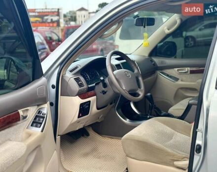 Сірий Тойота Ленд Крузер Прадо, об'ємом двигуна 2.7 л та пробігом 341 тис. км за 9999 $, фото 8 на Automoto.ua