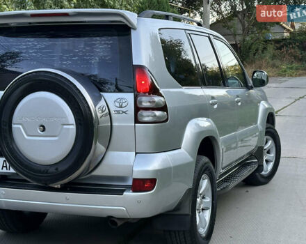 Серый Тойота Ленд Крузер Прадо, объемом двигателя 2.69 л и пробегом 241 тыс. км за 10700 $, фото 15 на Automoto.ua