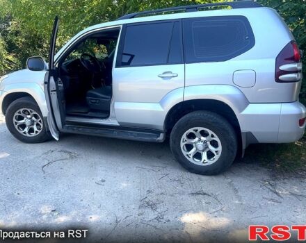 Сірий Тойота Ленд Крузер Прадо, об'ємом двигуна 4 л та пробігом 330 тис. км за 12700 $, фото 3 на Automoto.ua