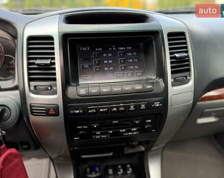 Сірий Тойота Ленд Крузер Прадо, об'ємом двигуна 4 л та пробігом 344 тис. км за 12000 $, фото 34 на Automoto.ua