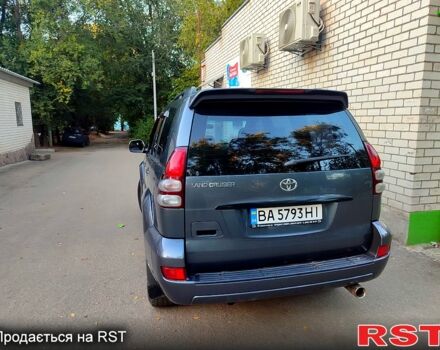 Серый Тойота Ленд Крузер Прадо, объемом двигателя 2.7 л и пробегом 300 тыс. км за 11000 $, фото 1 на Automoto.ua