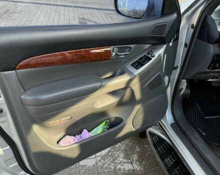 Сірий Тойота Ленд Крузер Прадо, об'ємом двигуна 3.96 л та пробігом 310 тис. км за 12500 $, фото 8 на Automoto.ua