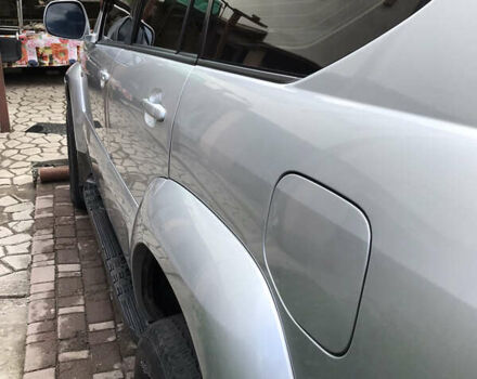 Серый Тойота Ленд Крузер Прадо, объемом двигателя 3.96 л и пробегом 340 тыс. км за 16000 $, фото 4 на Automoto.ua