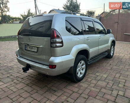 Серый Тойота Ленд Крузер Прадо, объемом двигателя 2.7 л и пробегом 275 тыс. км за 11999 $, фото 5 на Automoto.ua