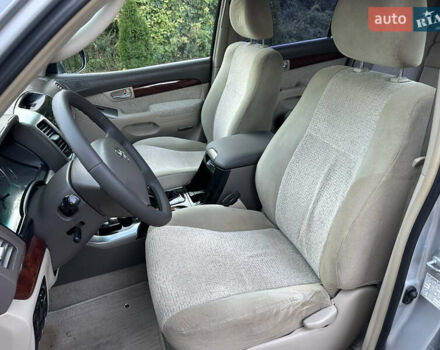 Серый Тойота Ленд Крузер Прадо, объемом двигателя 2.69 л и пробегом 241 тыс. км за 10700 $, фото 43 на Automoto.ua