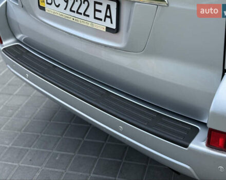 Сірий Тойота Ленд Крузер Прадо, об'ємом двигуна 4 л та пробігом 344 тис. км за 12000 $, фото 10 на Automoto.ua