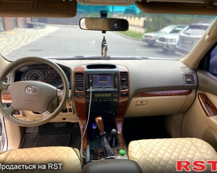 Серый Тойота Ленд Крузер Прадо, объемом двигателя 2.7 л и пробегом 348 тыс. км за 11450 $, фото 7 на Automoto.ua