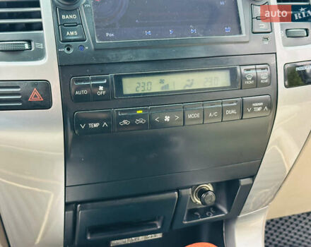 Сірий Тойота Ленд Крузер Прадо, об'ємом двигуна 4 л та пробігом 284 тис. км за 12500 $, фото 30 на Automoto.ua