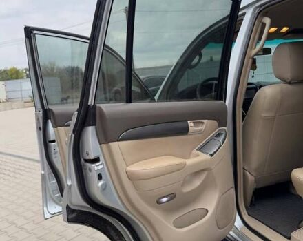 Серый Тойота Ленд Крузер Прадо, объемом двигателя 2.69 л и пробегом 330 тыс. км за 9500 $, фото 21 на Automoto.ua