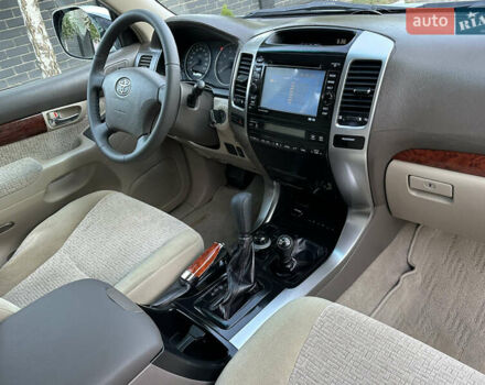 Серый Тойота Ленд Крузер Прадо, объемом двигателя 2.69 л и пробегом 241 тыс. км за 10700 $, фото 54 на Automoto.ua