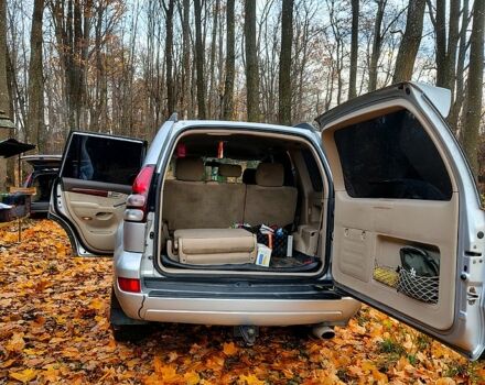 Серый Тойота Ленд Крузер Прадо, объемом двигателя 2.7 л и пробегом 300 тыс. км за 8500 $, фото 3 на Automoto.ua