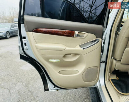 Сірий Тойота Ленд Крузер Прадо, об'ємом двигуна 4 л та пробігом 284 тис. км за 12500 $, фото 16 на Automoto.ua