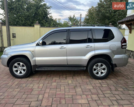 Серый Тойота Ленд Крузер Прадо, объемом двигателя 2.7 л и пробегом 275 тыс. км за 11999 $, фото 1 на Automoto.ua
