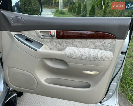 Серый Тойота Ленд Крузер Прадо, объемом двигателя 2.69 л и пробегом 241 тыс. км за 10700 $, фото 56 на Automoto.ua