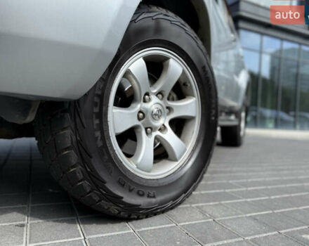 Сірий Тойота Ленд Крузер Прадо, об'ємом двигуна 4 л та пробігом 344 тис. км за 12000 $, фото 3 на Automoto.ua