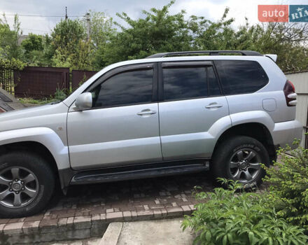 Серый Тойота Ленд Крузер Прадо, объемом двигателя 3.96 л и пробегом 340 тыс. км за 16000 $, фото 1 на Automoto.ua