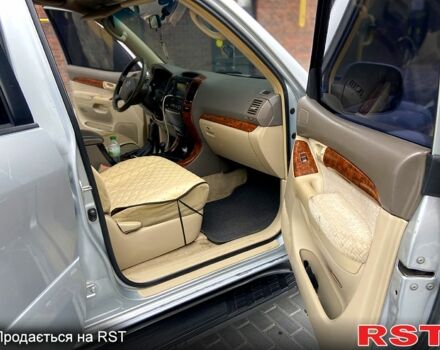 Серый Тойота Ленд Крузер Прадо, объемом двигателя 2.7 л и пробегом 348 тыс. км за 11450 $, фото 11 на Automoto.ua