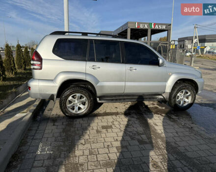 Сірий Тойота Ленд Крузер Прадо, об'ємом двигуна 3.96 л та пробігом 310 тис. км за 12500 $, фото 4 на Automoto.ua