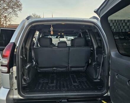 Серый Тойота Ленд Крузер Прадо, объемом двигателя 3 л и пробегом 286 тыс. км за 16000 $, фото 9 на Automoto.ua