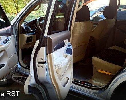 Серый Тойота Ленд Крузер Прадо, объемом двигателя 2.7 л и пробегом 305 тыс. км за 12500 $, фото 6 на Automoto.ua