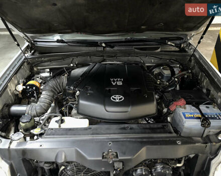 Серый Тойота Ленд Крузер Прадо, объемом двигателя 3.96 л и пробегом 250 тыс. км за 14000 $, фото 59 на Automoto.ua