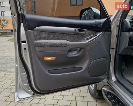 Серый Тойота Ленд Крузер Прадо, объемом двигателя 2.69 л и пробегом 327 тыс. км за 12950 $, фото 49 на Automoto.ua