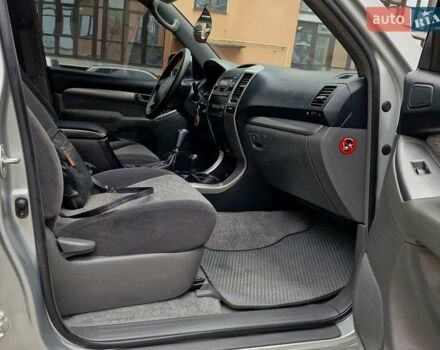 Серый Тойота Ленд Крузер Прадо, объемом двигателя 2.69 л и пробегом 327 тыс. км за 12950 $, фото 44 на Automoto.ua