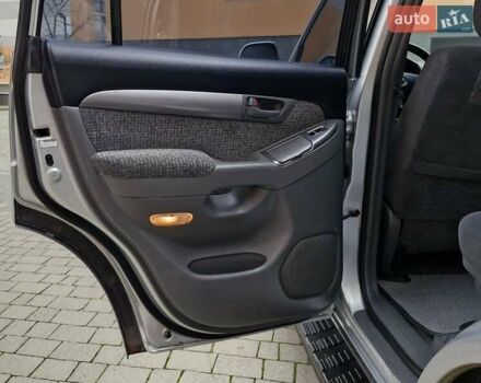 Серый Тойота Ленд Крузер Прадо, объемом двигателя 2.69 л и пробегом 327 тыс. км за 12950 $, фото 47 на Automoto.ua