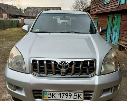 Серый Тойота Ленд Крузер Прадо, объемом двигателя 3 л и пробегом 165 тыс. км за 16000 $, фото 1 на Automoto.ua