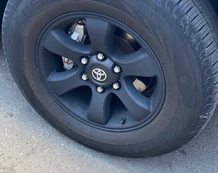 Серый Тойота Ленд Крузер Прадо, объемом двигателя 3.96 л и пробегом 235 тыс. км за 13500 $, фото 7 на Automoto.ua