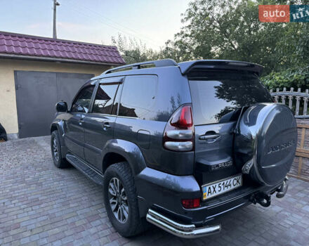 Серый Тойота Ленд Крузер Прадо, объемом двигателя 4 л и пробегом 361 тыс. км за 20000 $, фото 1 на Automoto.ua