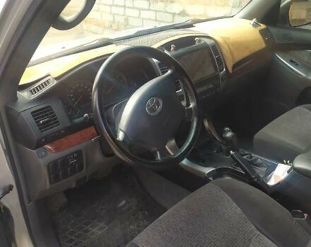 Серый Тойота Ленд Крузер Прадо, объемом двигателя 2.7 л и пробегом 230 тыс. км за 12500 $, фото 6 на Automoto.ua