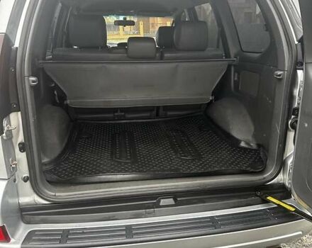 Серый Тойота Ленд Крузер Прадо, объемом двигателя 3.96 л и пробегом 215 тыс. км за 18500 $, фото 6 на Automoto.ua