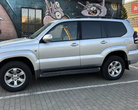 Сірий Тойота Ленд Крузер Прадо, об'ємом двигуна 4 л та пробігом 322 тис. км за 14300 $, фото 1 на Automoto.ua