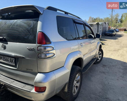 Тойота Ленд Крузер Прадо 2006 в Сумах на Automoto.ua Серый Тойота Ленд Крузер Прадо, объемом двигателя 2.7 л и пробегом 195 тыс. км за 13900 $, фото 3 на Automoto.ua