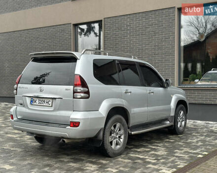 Серый Тойота Ленд Крузер Прадо, объемом двигателя 2.7 л и пробегом 340 тыс. км за 11700 $, фото 8 на Automoto.ua