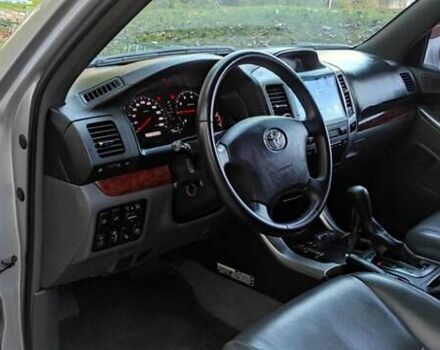 Сірий Тойота Ленд Крузер Прадо, об'ємом двигуна 4 л та пробігом 164 тис. км за 14700 $, фото 13 на Automoto.ua