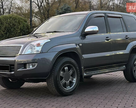 Серый Тойота Ленд Крузер Прадо, объемом двигателя 4 л и пробегом 393 тыс. км за 13999 $, фото 4 на Automoto.ua