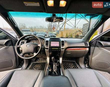 Серый Тойота Ленд Крузер Прадо, объемом двигателя 3.96 л и пробегом 292 тыс. км за 15800 $, фото 18 на Automoto.ua