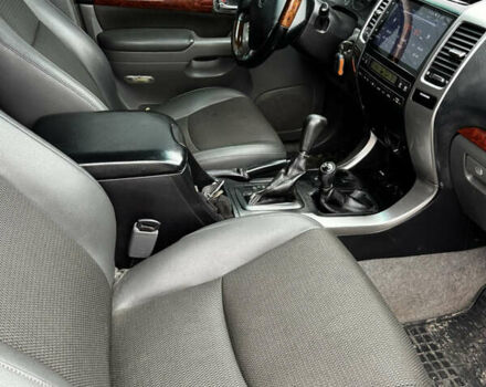 Сірий Тойота Ленд Крузер Прадо, об'ємом двигуна 4 л та пробігом 396 тис. км за 12800 $, фото 7 на Automoto.ua