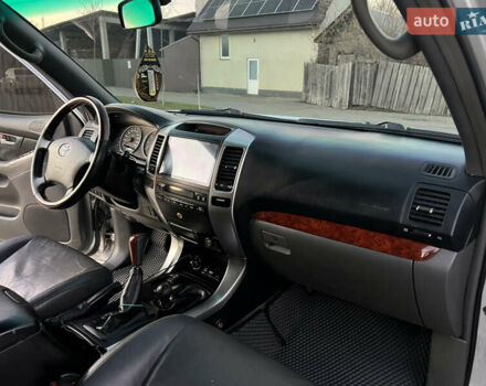 Серый Тойота Ленд Крузер Прадо, объемом двигателя 4 л и пробегом 320 тыс. км за 23000 $, фото 42 на Automoto.ua