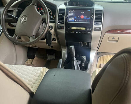 Серый Тойота Ленд Крузер Прадо, объемом двигателя 3.96 л и пробегом 253 тыс. км за 17500 $, фото 5 на Automoto.ua